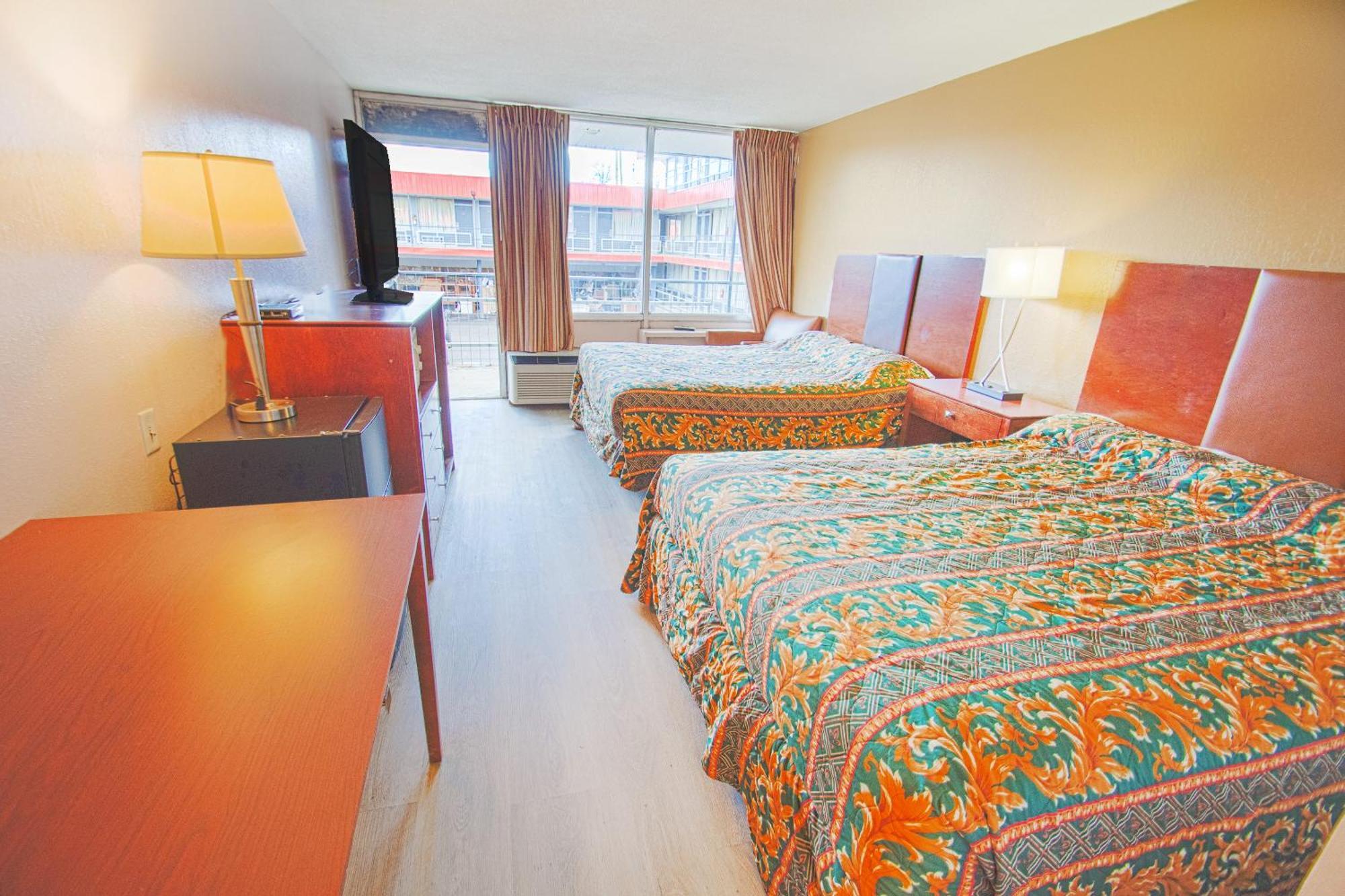 Holiday Lodge Virginia Pearisburg エクステリア 写真