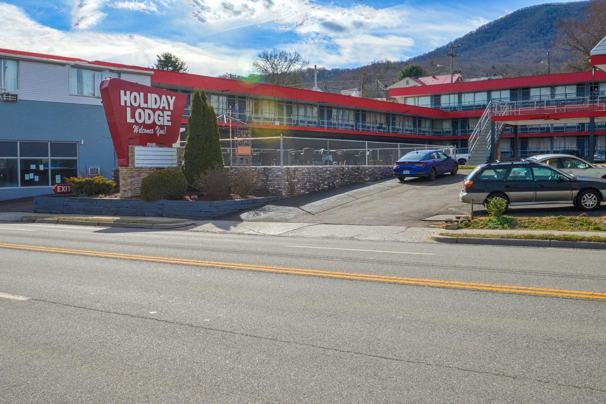 Holiday Lodge Virginia Pearisburg エクステリア 写真